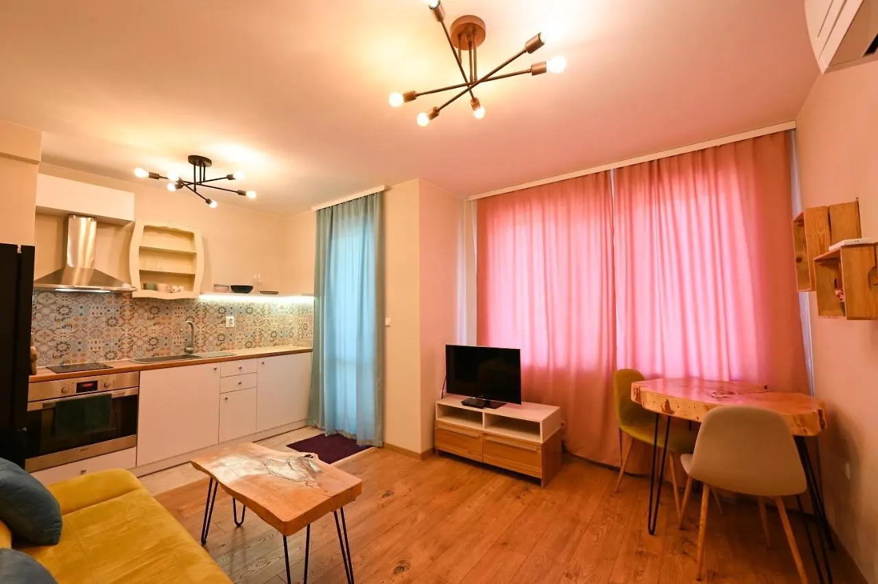 Уютни Апартаменти В Сърцето На Варна 0*, Varna Bulgaria